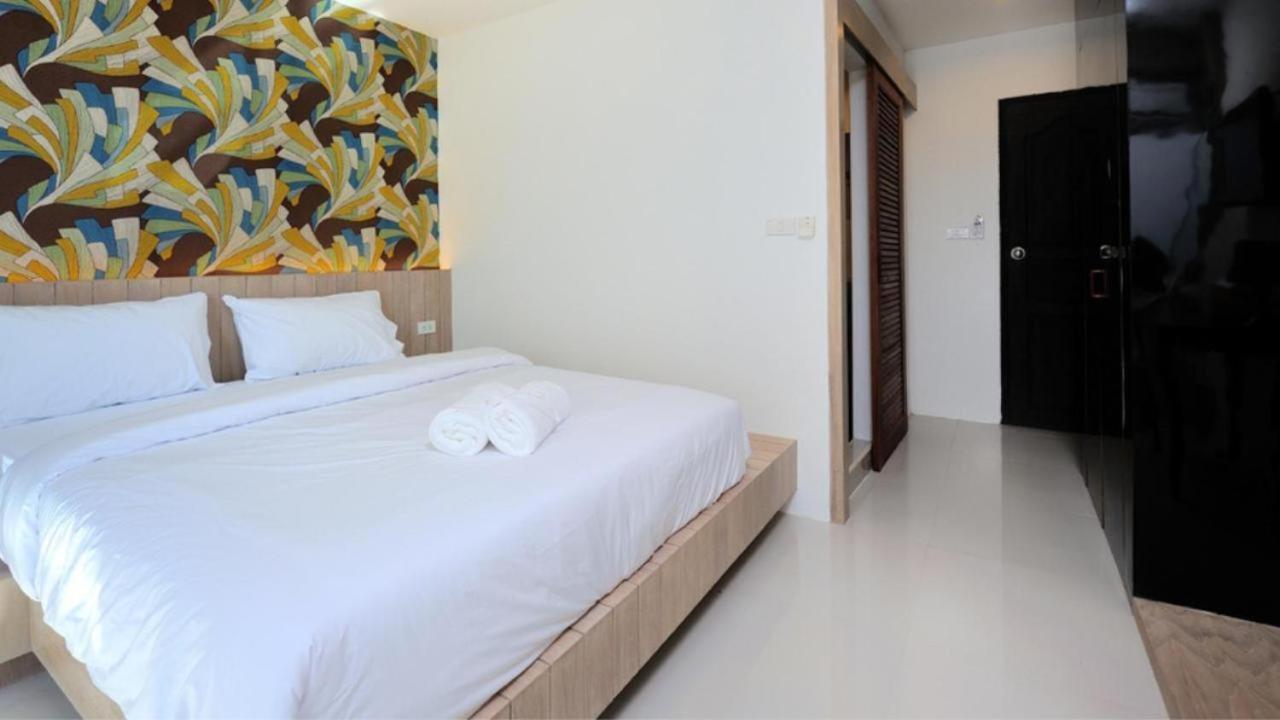 Chilli Salza Patong Hotel Екстериор снимка