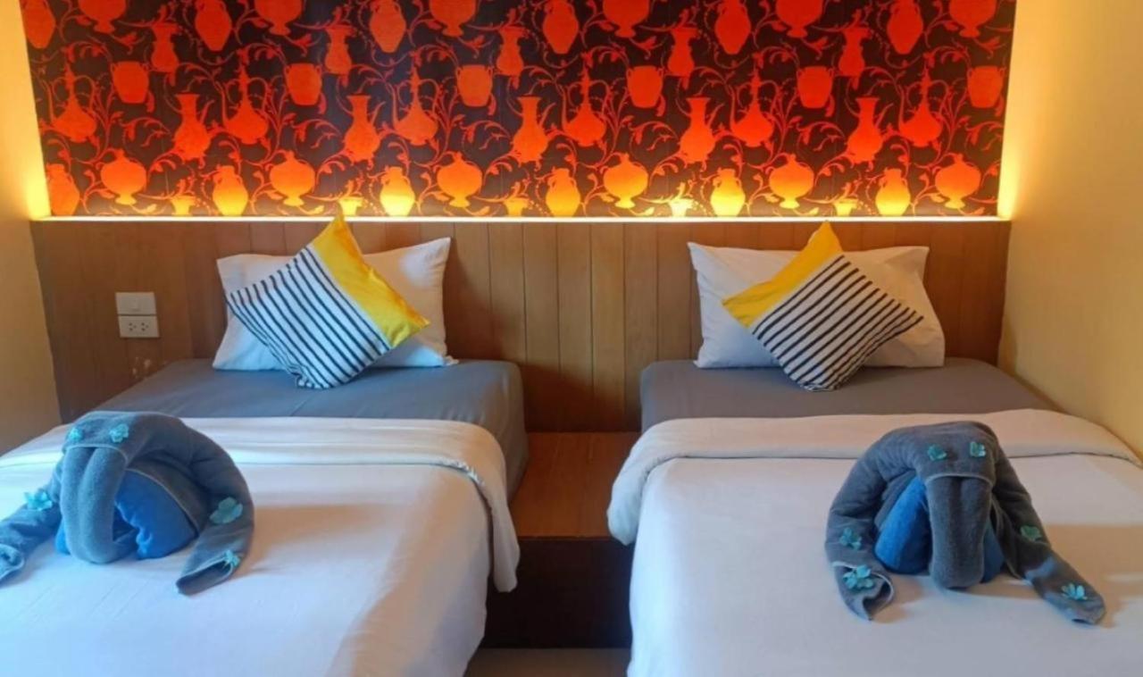 Chilli Salza Patong Hotel Екстериор снимка