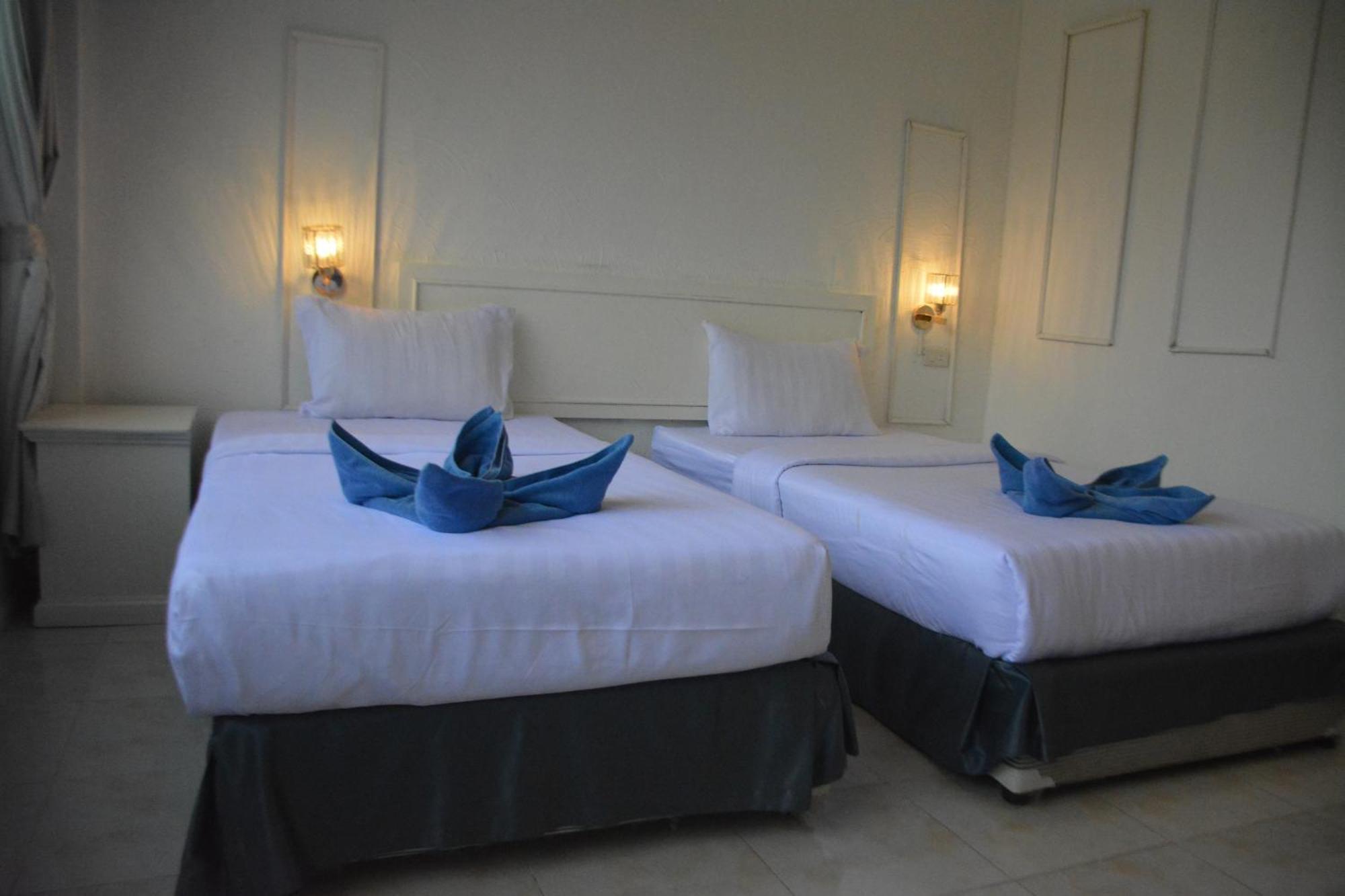 Chilli Salza Patong Hotel Екстериор снимка